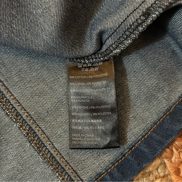 Urban Outfitters BDG Mini Denim Snap Front Flare Skirt Size Medium - Picture 10 of 10